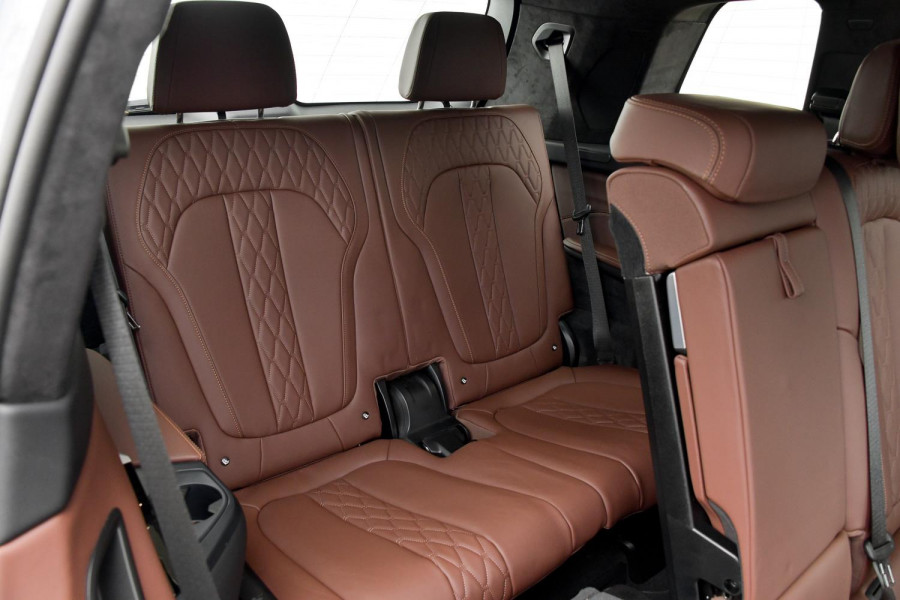 2025 BMW X7 G07 LCI xDrive40i M Sport SUV
