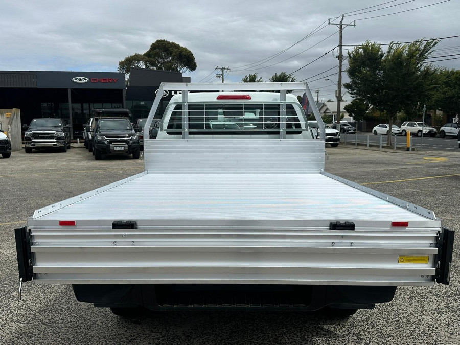 2026 MY25.5 Isuzu D-MAX RG SX High Ride Cab Chassis Image 20