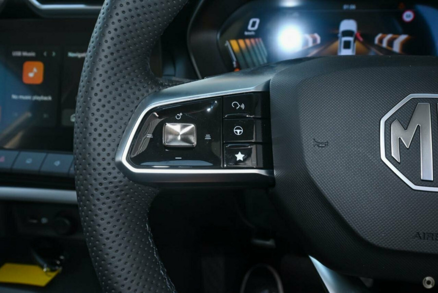 2025 MG ZS ZS32 Essence Turbo SUV Image 12