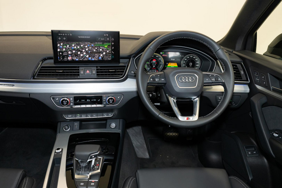 2025 Audi Q5 FY 55 TFSI e S Line SUV