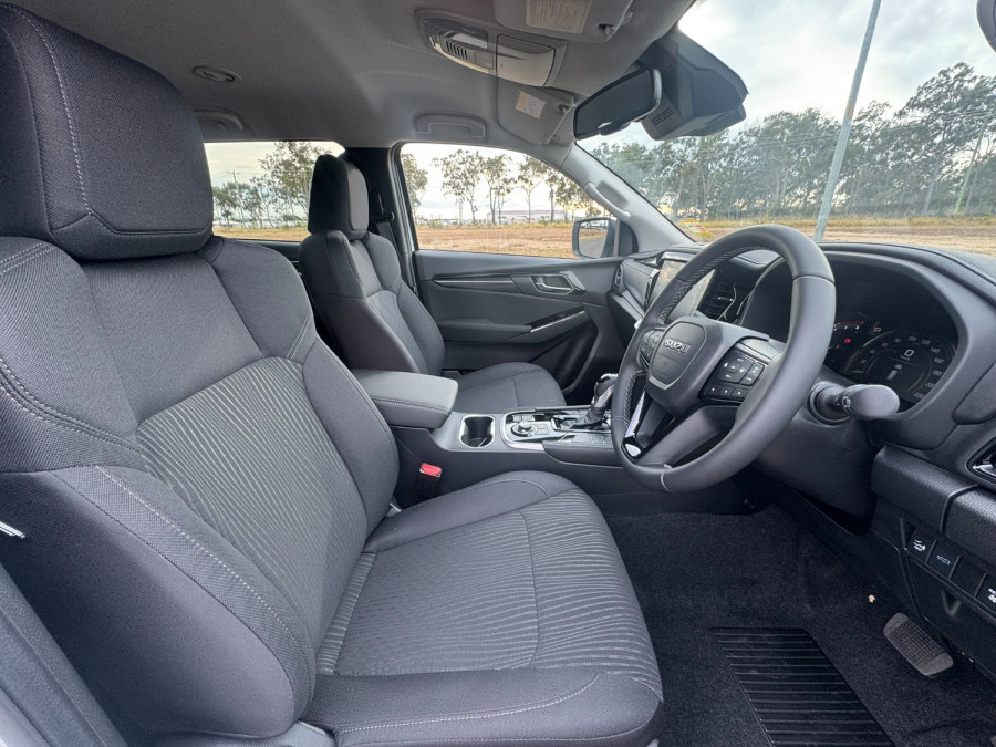 2026 Isuzu MU-X RJ LS-U SUV Image 9
