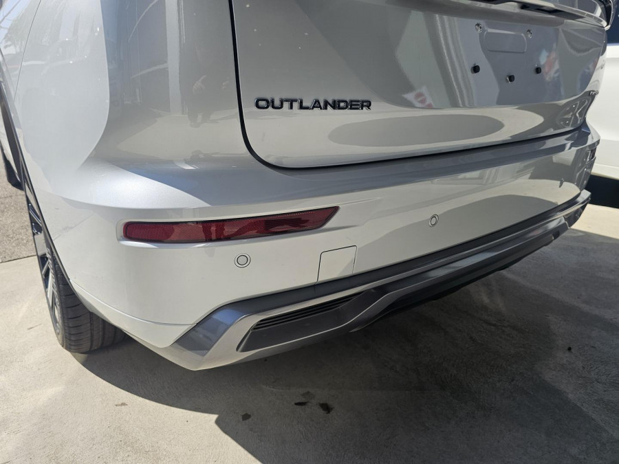 2025 Mitsubishi Outlander ZM Exceed Tourer SUV Image 7