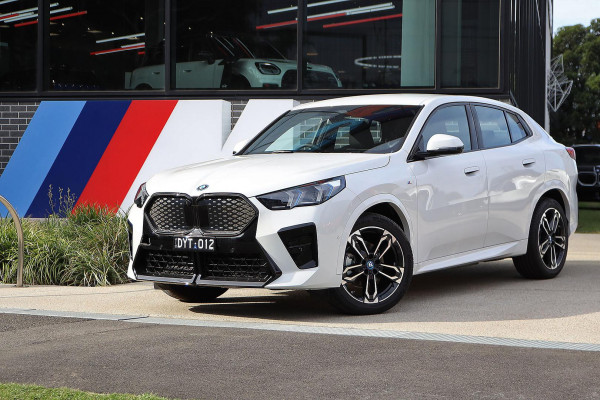 BMW iX2 eDrive20 M Sport U10