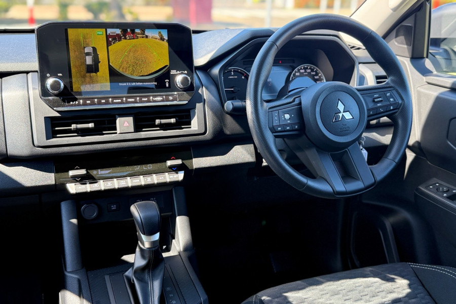 2025 Mitsubishi Triton MV GLX+ Ute Image 13