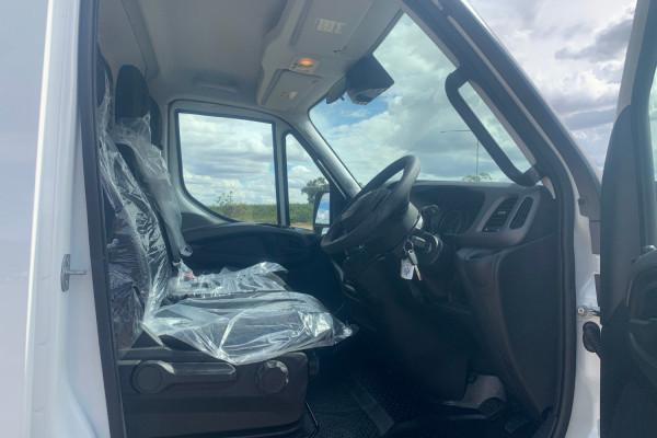 2025 Iveco Daily Van Van Image 16