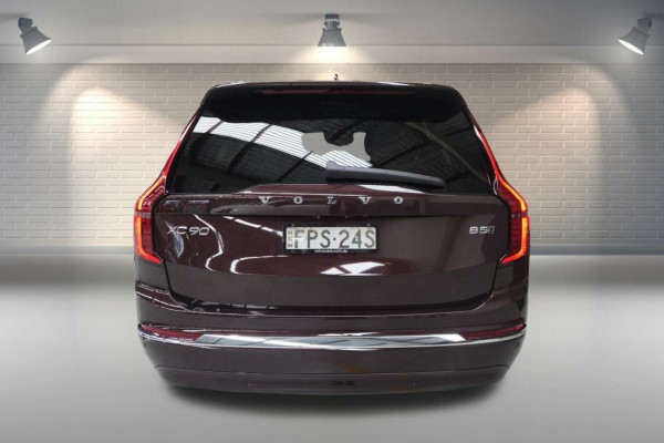 2025 Volvo XC90 L Series Ultra B5 Bright SUV Image 8