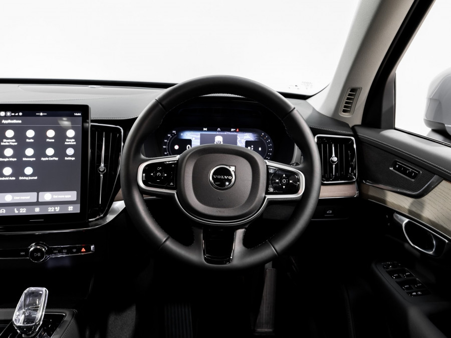 2026 Volvo XC90 L Series B5 Plus 2L MHEV AWD SUV Image 16