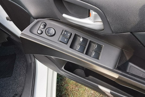 2012 Honda Civic 9th Gen VTi-L Hatch Image 13