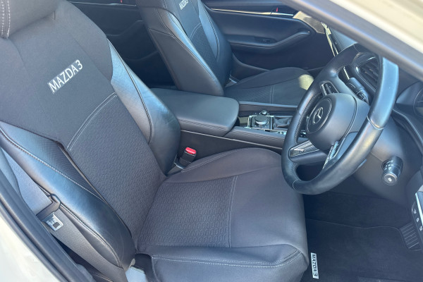 2019 Mazda 3 BP Series G25 GT Sedan Image 4