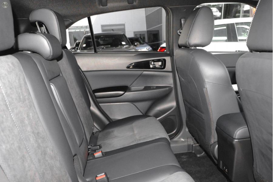 2024 Mitsubishi Eclipse Cross YB Black Edition SUV Image 9
