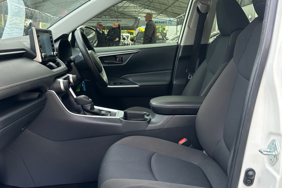 2020 Toyota RAV4 MXAA52R GX SUV Image 9
