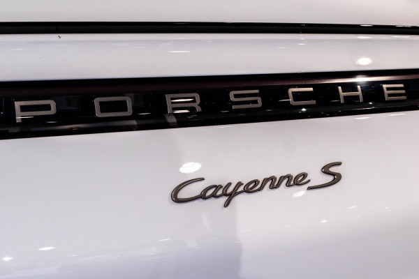 2022 MY23 Porsche Cayenne S Platinum Edition Coupe