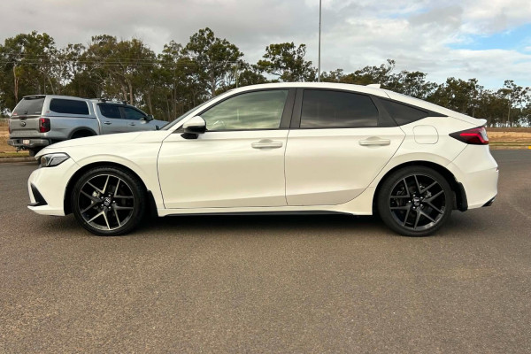 2022 Honda Civic 11th Gen VTi LX Hatch Image 6