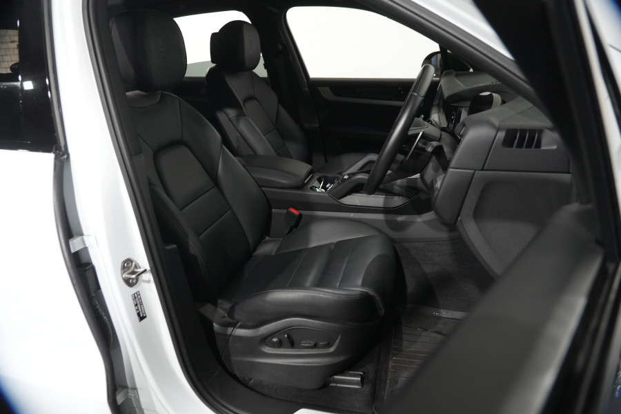 2023 Porsche Cayenne SUV