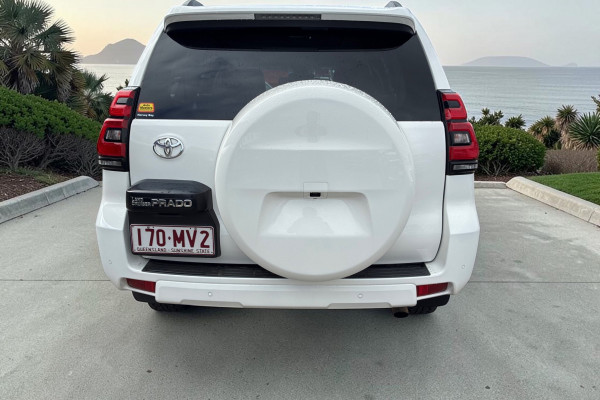2018 Toyota LandCruiser Prado GDJ150R GXL SUV Image 4