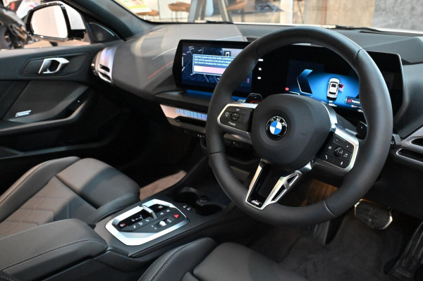 2025 BMW 1 Series F70 120 M Sport Hatch image 5