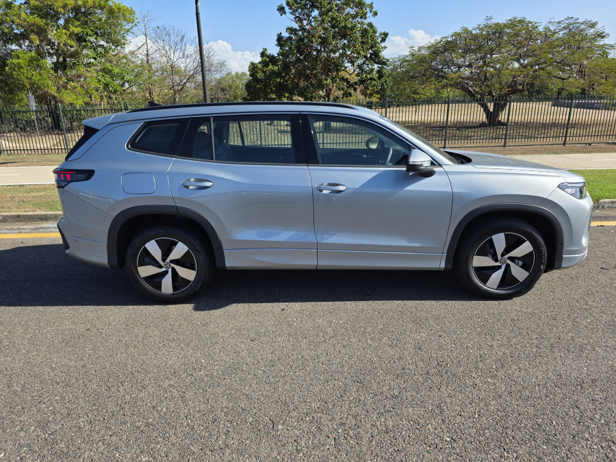 2025 Volkswagen Tayron R4 110TSI Life SUV Image 9