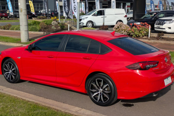 2018 Holden Commodore ZB RS Liftback Image 5