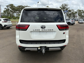 2022 Toyota LandCruiser FJA300R GR Sport Wagon image 11