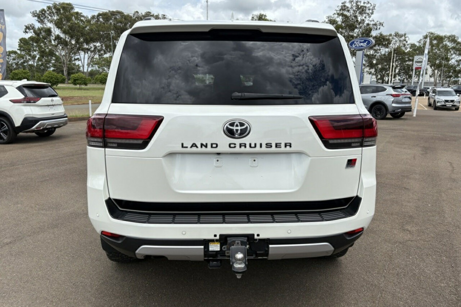 2022 Toyota LandCruiser FJA300R GR Sport Wagon Image 11