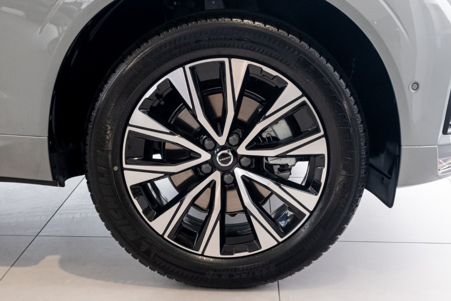 2025 Volvo XC60 UZ Plus B5 SUV Image 21