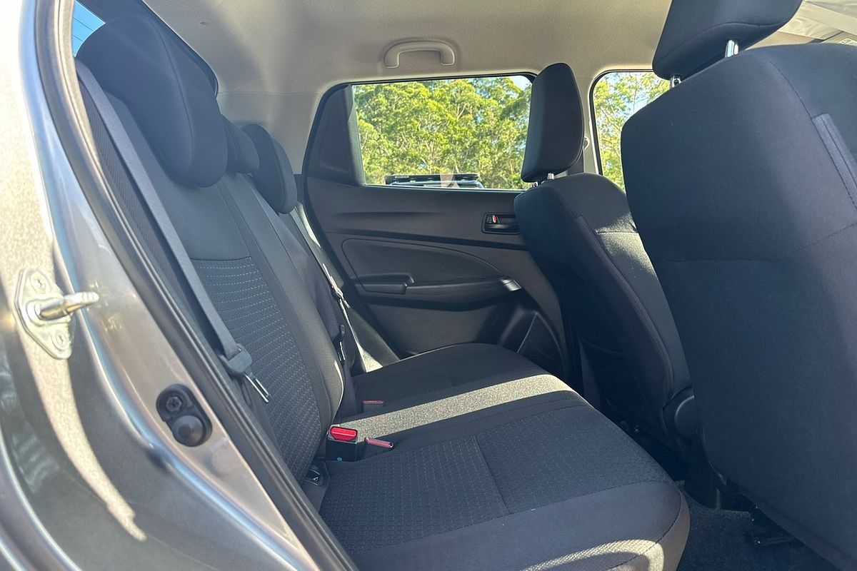 2023 Suzuki Swift AZ Series II GL Hatch Image 8