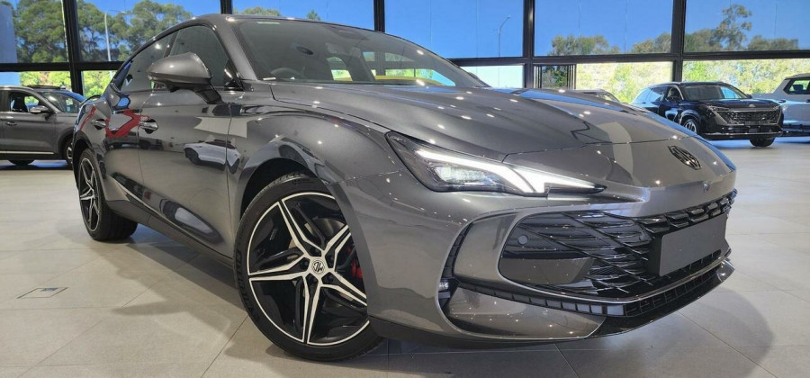 2025 MG MG7 IP42 Essence Sedan Image 1