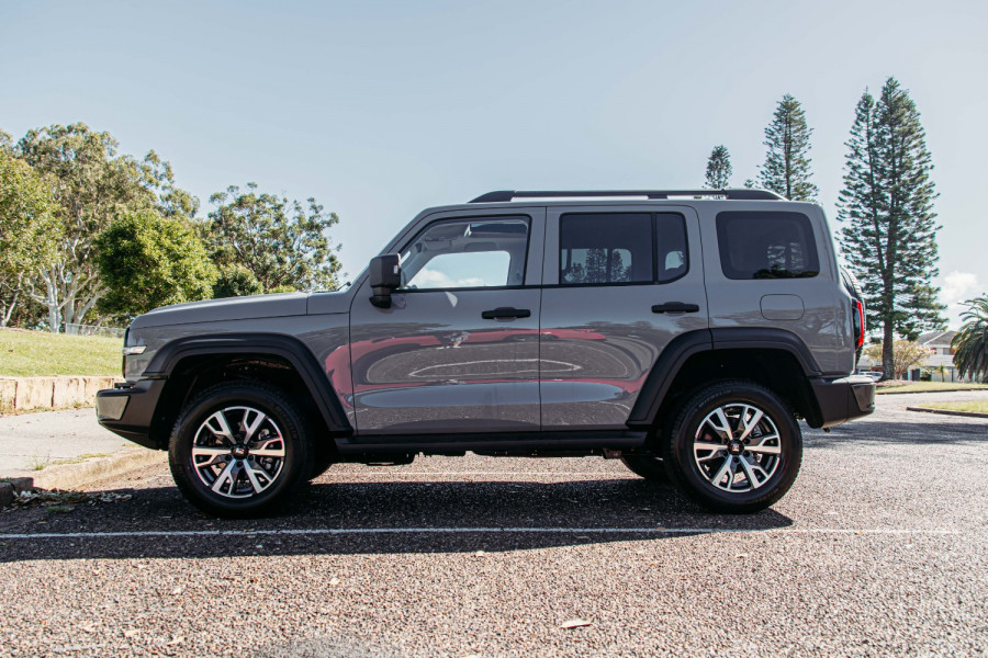 2025 GWM Tank 300 P01 Ultra SUV Image 6