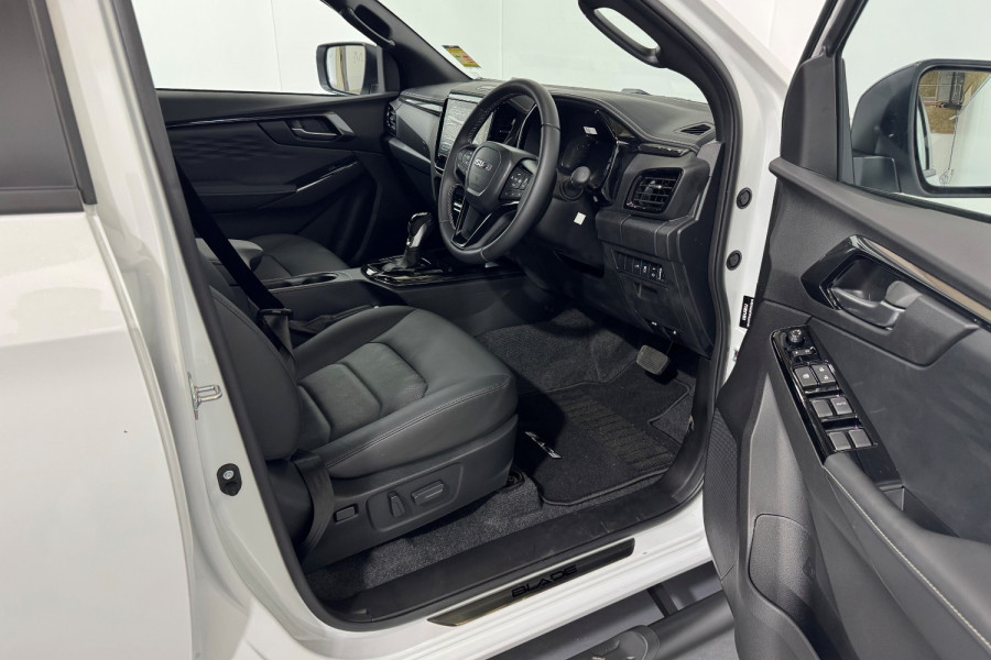 2024 Isuzu Dmax 4x4 RG MY24 BLADE Ute Image 13