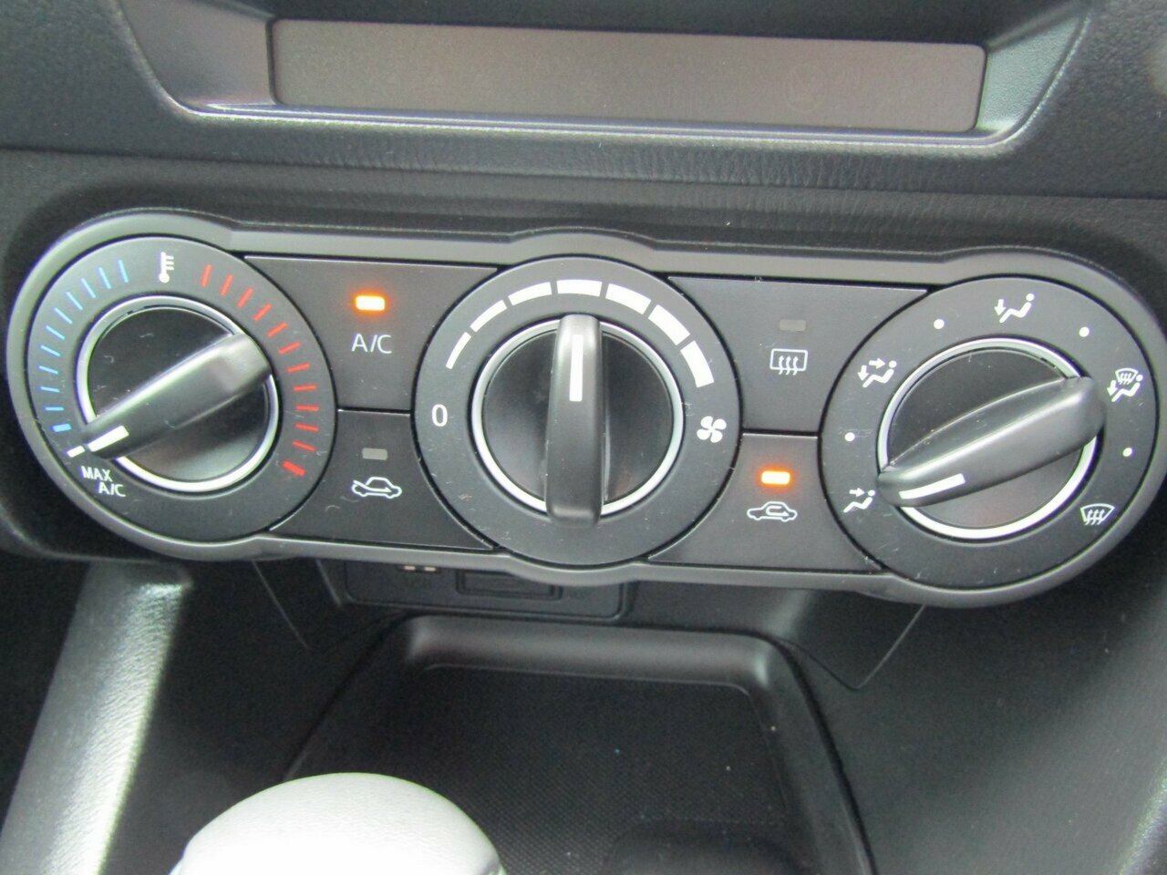 2017 Mazda 3 BN5478 Maxx SKYACTIV-Drive Hatch Image 15