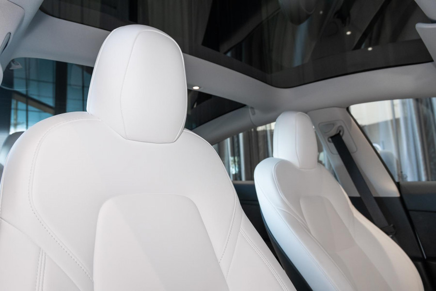 2022 Tesla Model 3  Rear-Wheel Drive Sedan