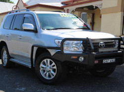Toyota Landcruiser GXL VDJ200R 