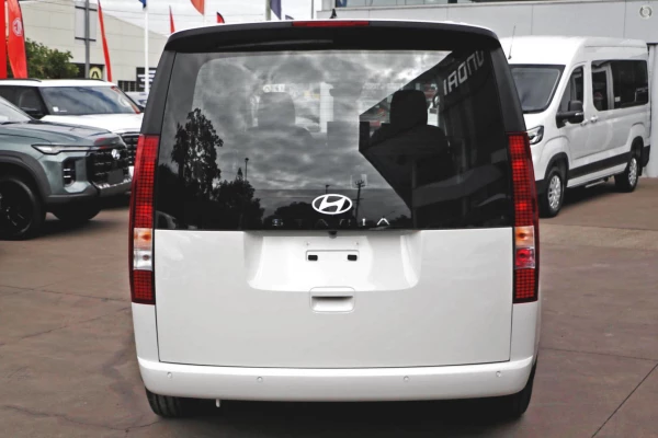 2026 MY27 Hyundai Staria Load US4.V4  Van Image 3