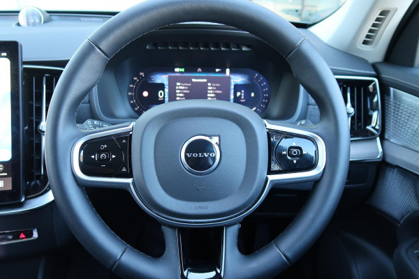 2025 Volvo XC90 L Series Ultra B5 Bright SUV Image 23