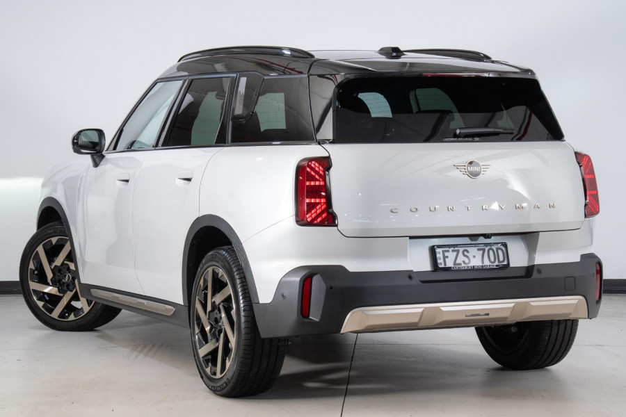 2025 MINI Countryman U25 C Favoured SUV