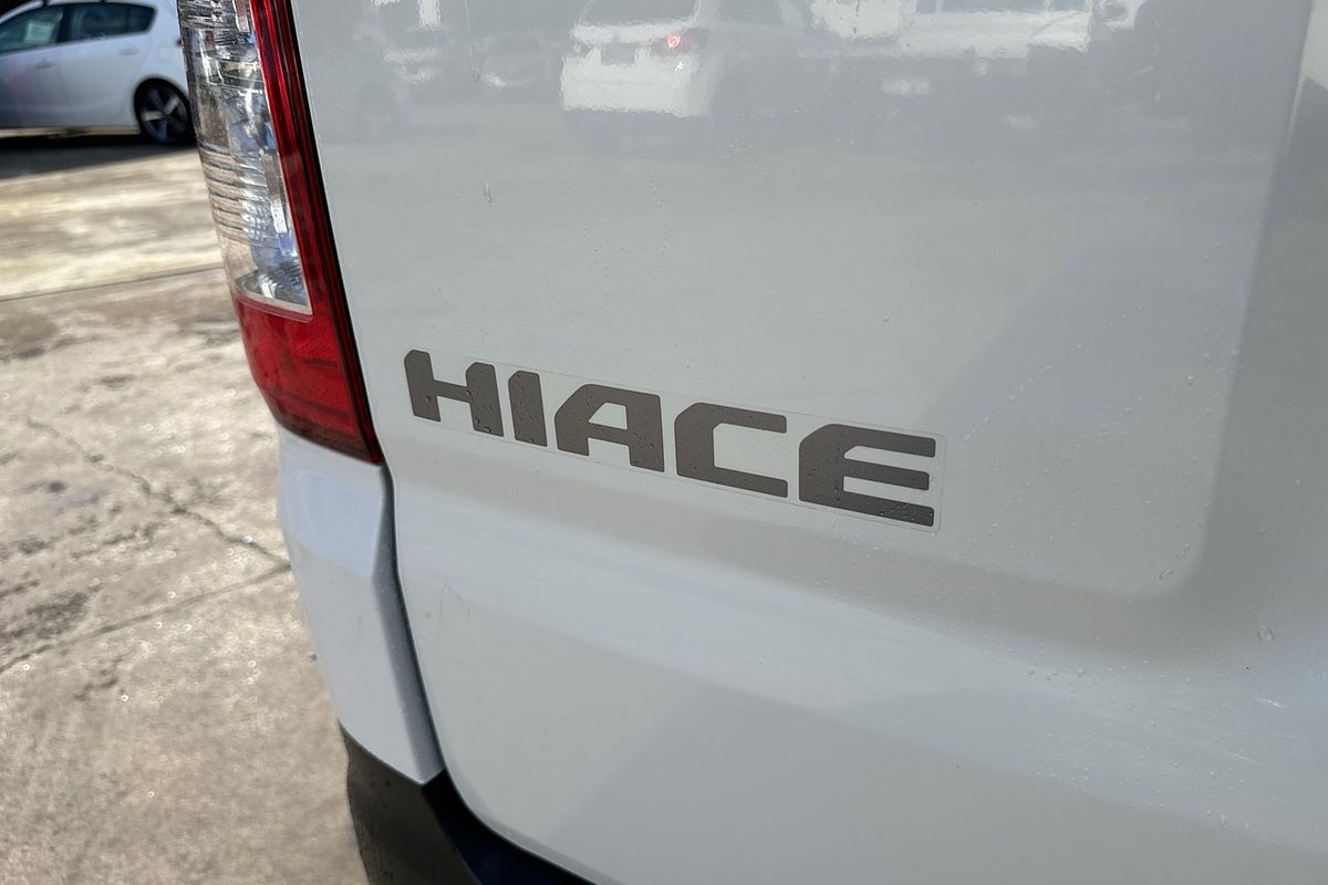 2022 Toyota HiAce GDH300R  Van Image 20