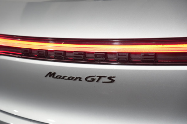 2020 Porsche Macan GTS SUV image 9