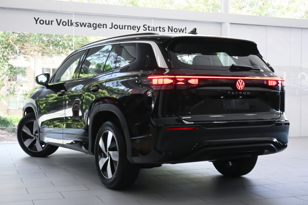 2025 Volkswagen Tayron R4 150TSI Life SUV image 2