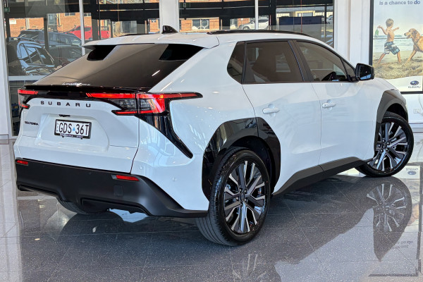 2026 Subaru Solterra E1-1 AWD Touring SUV Image 6