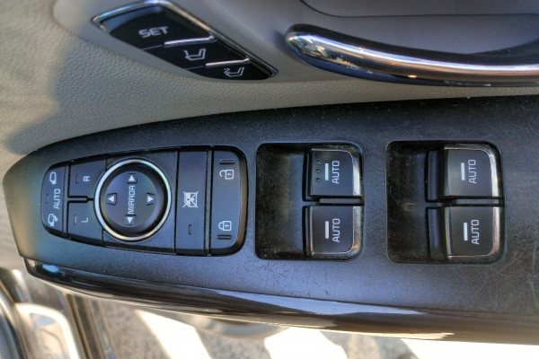 2019 Kia Carnival YP Platinum Van Image 24
