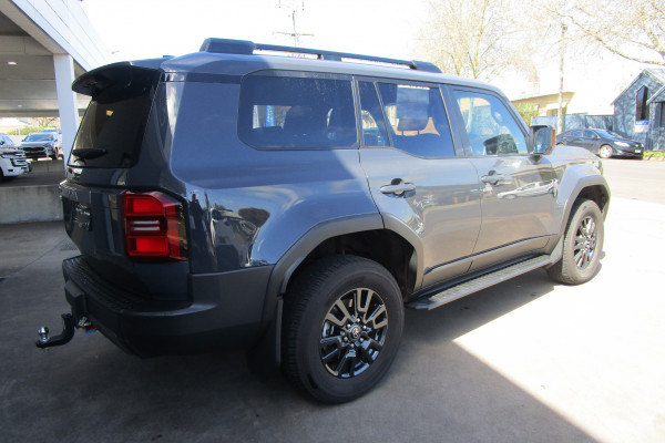 2025 Toyota LandCruiser Prado GDJ251R GXL SUV Image 6