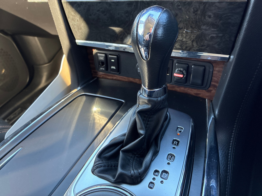 2022 Nissan Patrol Y62 Ti SUV Image 21