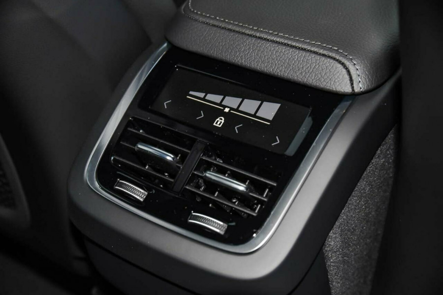 2019 MY20 Volvo XC60 UZ D4 Inscription Suv Image 20