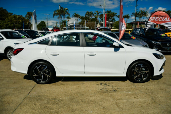 2024 MG MG5 AP32 Essence Sedan