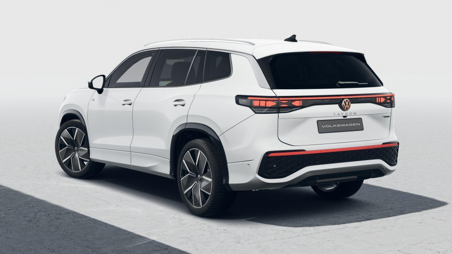 2025 MY26 Volkswagen Tayron R4 195TSI R-Line SUV Image 3