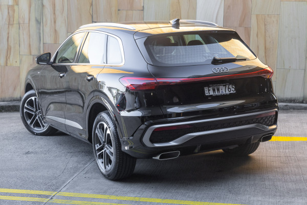 2025 Audi Q5 GU TFSI 150kW SUV image 2