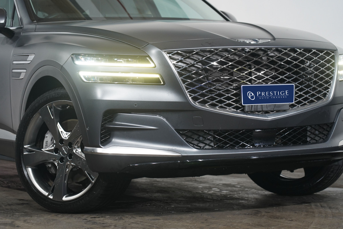 2022 Genesis Gv80 3.5t Awd Lux Matte 7 Seat SUV Image 2