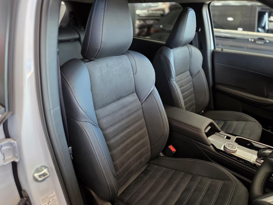 2025 Mitsubishi Outlander ZM LS SUV Image 12