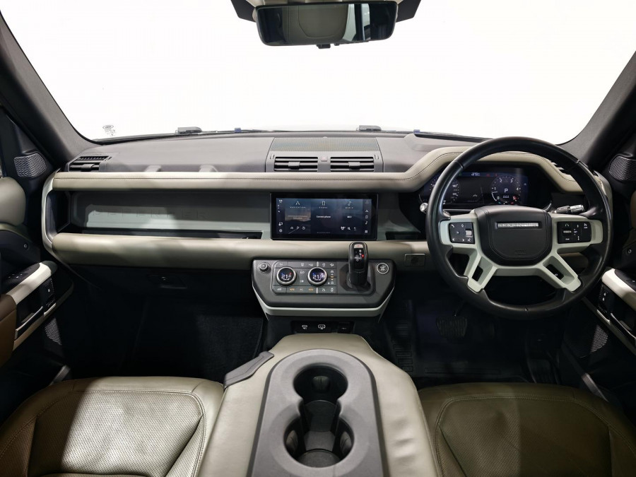 2021 Land Rover Defender L663 110 D300 SE SUV Image 9