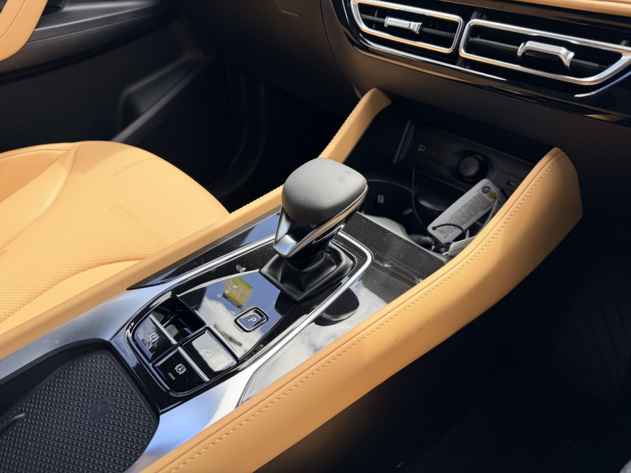 2026 MG HS Super Hybrid Essence SUV Image 13